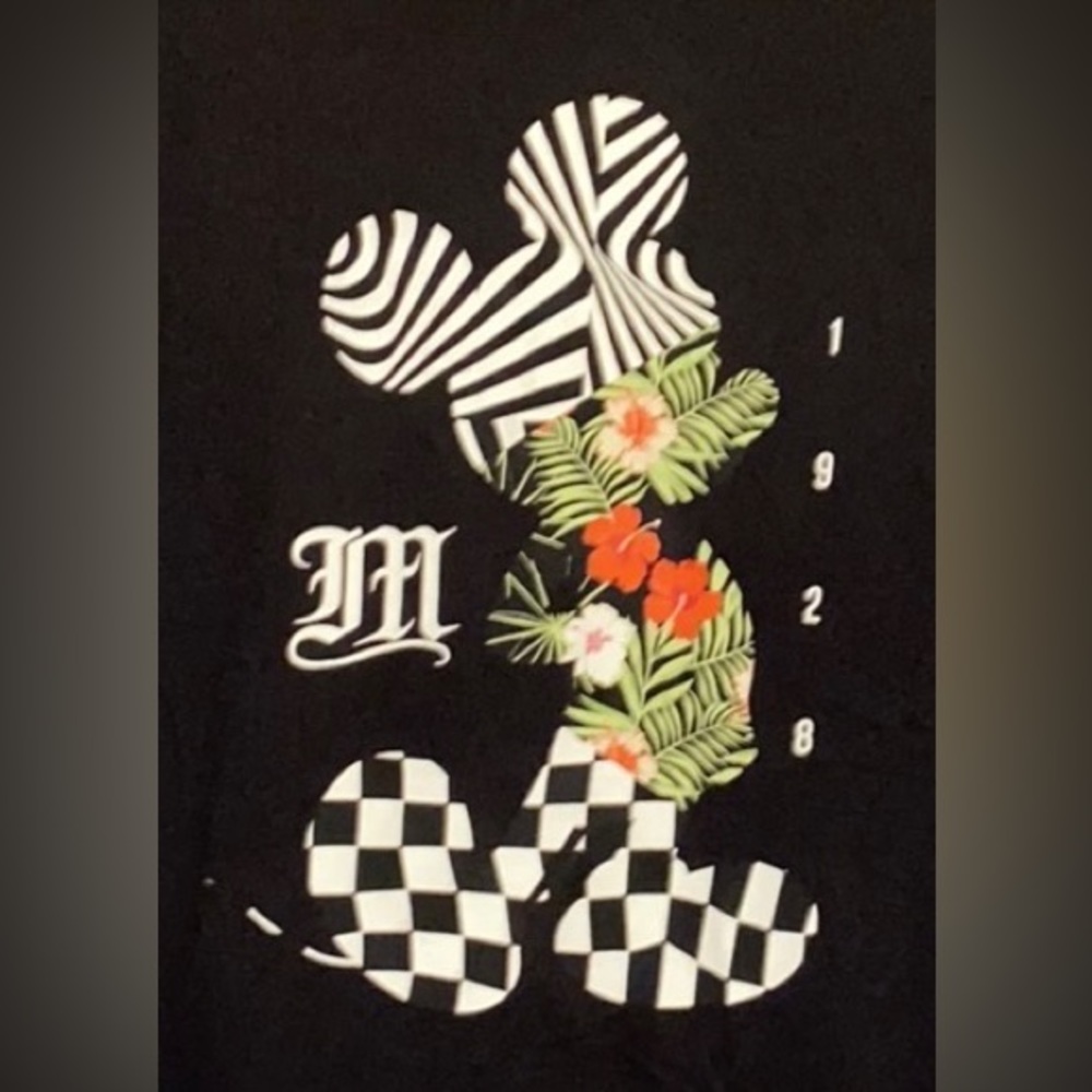Disney NEFF Collection Unisex T-Shirt Graphic Image of Mickey Mouse